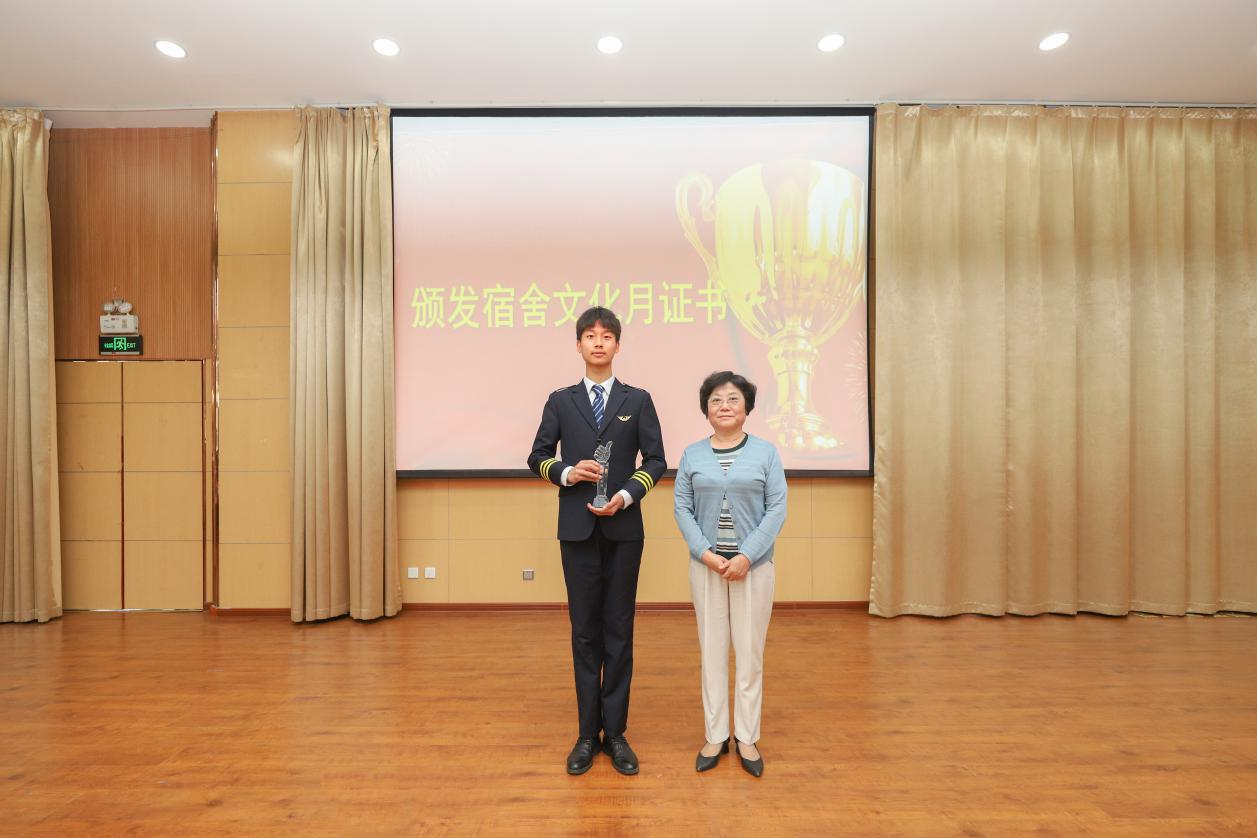 优秀宿舍3.png